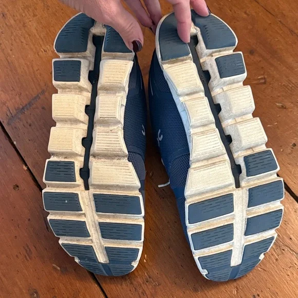 On Running Navy and White Sneakers - Picture 3 of 3